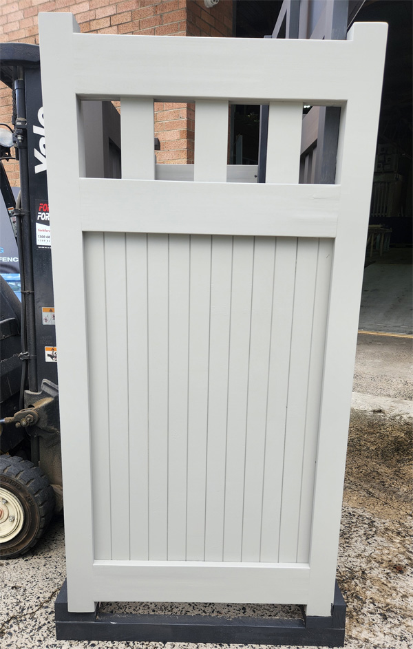 Supply-and-Install-gates-Service